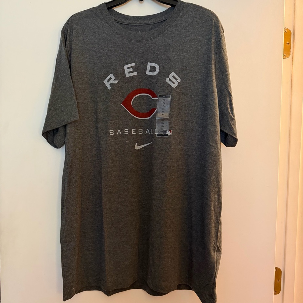 Nike Gray Dri Fit Cincinnati Reds Short-Sleeve Baseball Tee with Red Logo